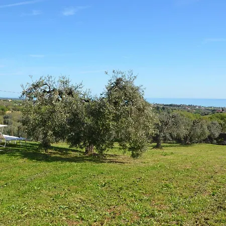 Sea View Villa, 4-6 Guests *