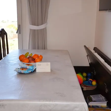 Sea View Villa, 4-6 Guests بيت للعطل كوبرا ماريتيما