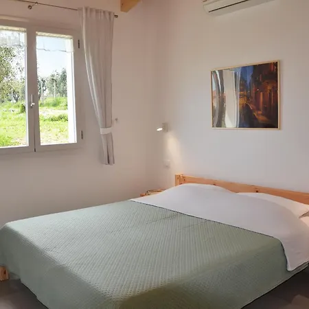 Sea View Villa, 4-6 Guests
