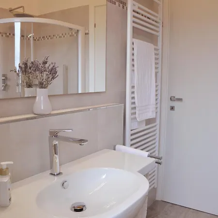 بيت للعطل Sea View Villa, 4-6 Guests كوبرا ماريتيما