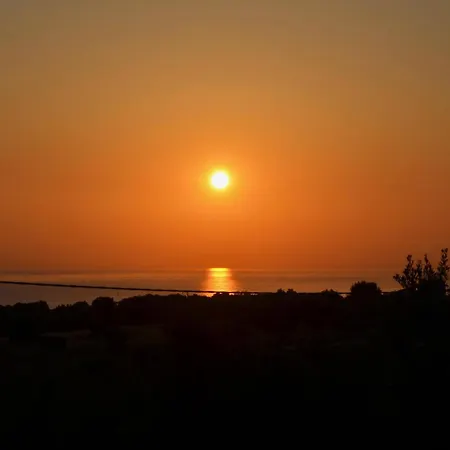 Sea View Villa, 4-6 Guests كوبرا ماريتيما